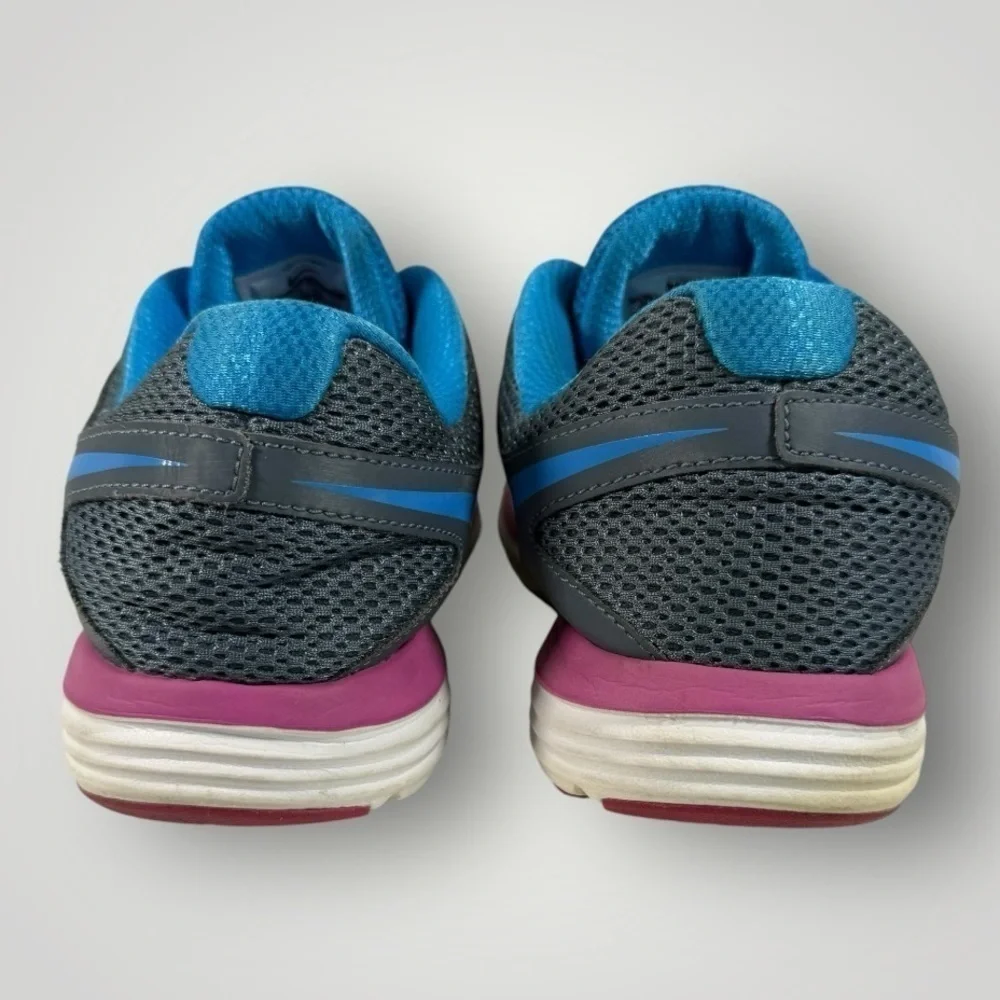 Women’s Nike Dual Fusion Lite size 11